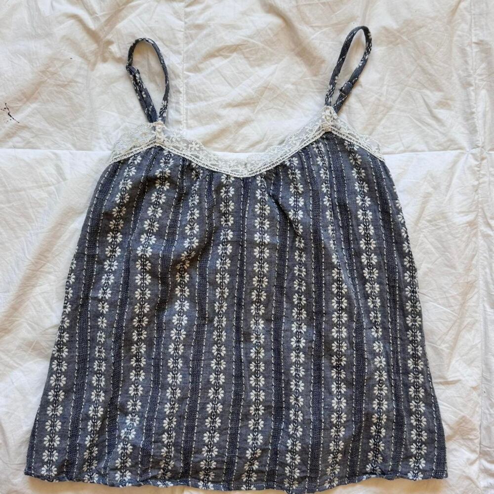 basil & lola Dainty lace cami top lightweight gauze boxy sz M cotton embroidered